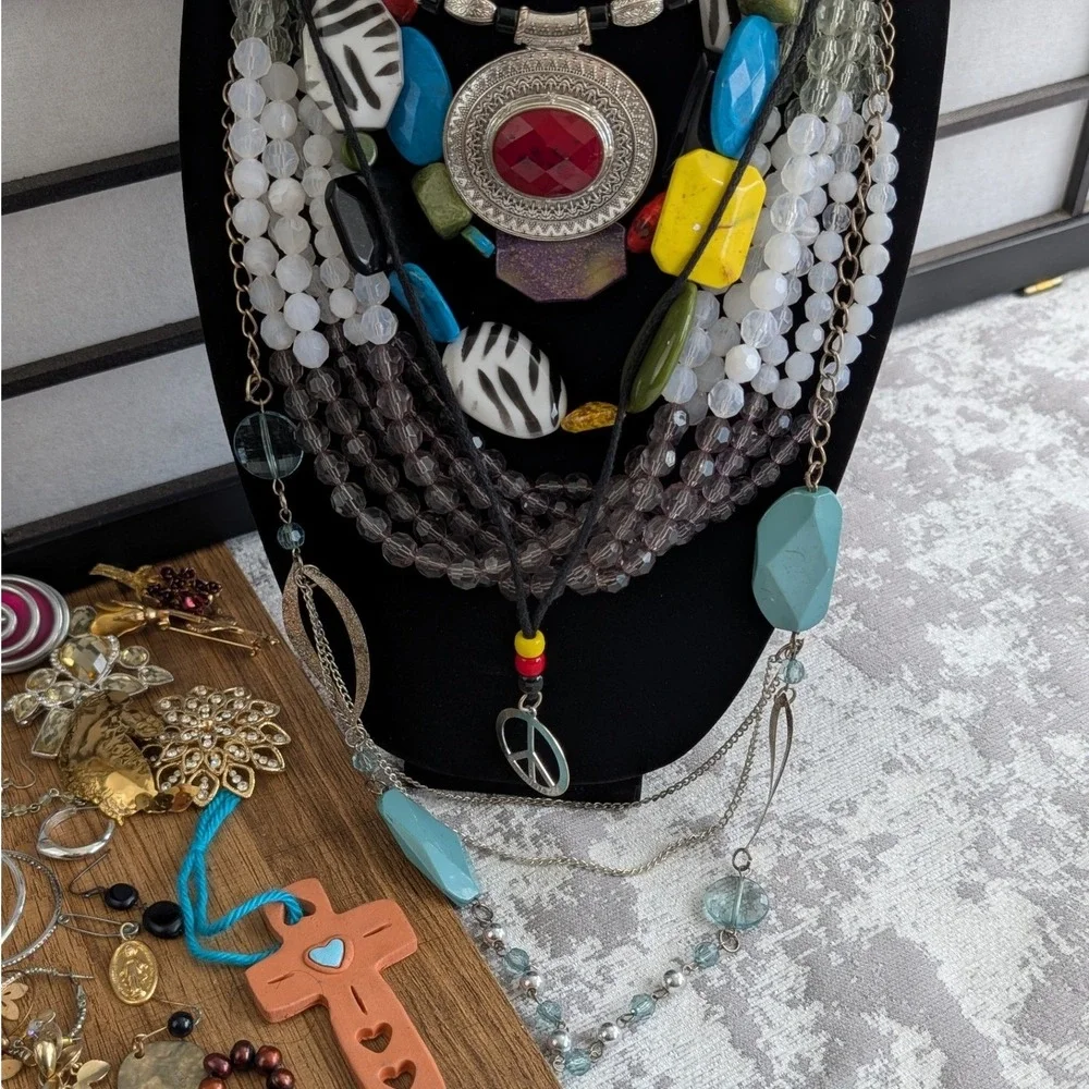 3lb Mixed Jewelry Lot Bulk Necklaces Earrings Bracelets Boho Statement Crafting